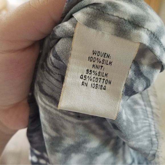 🚨Go Silk Grey & Black Contrast Top - Picture 5 of 5